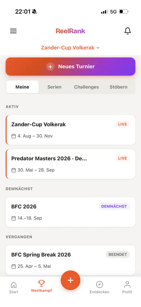 Turnierübersicht in der App mit laufenden und kommenden Turnieren.